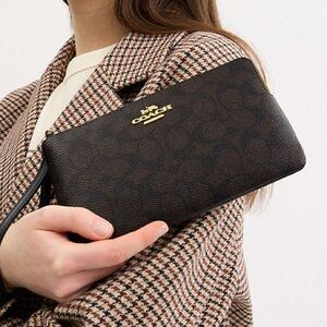 Coach Large Corner Zip Wristlet In Signature Canvas